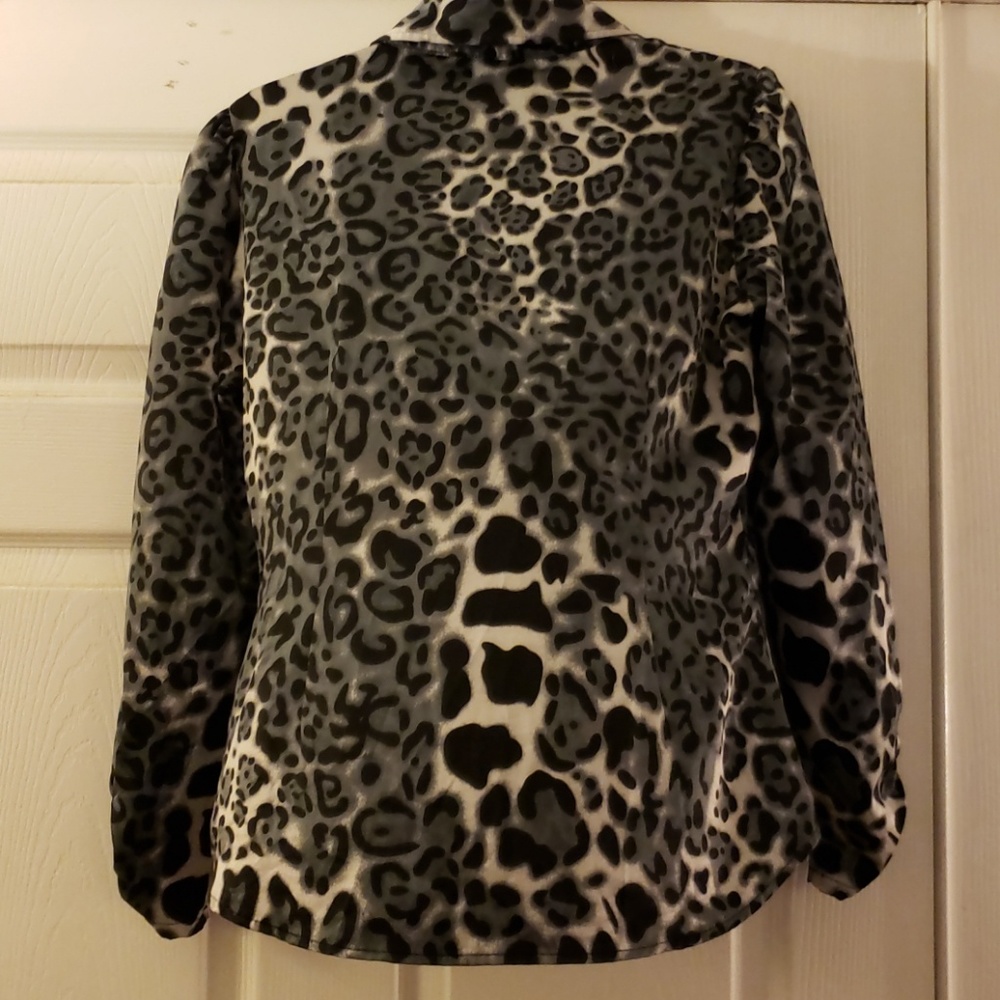 Blouse - Picture 2 of 4